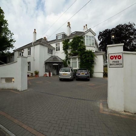 Fines Bayliwick Hotel Bracknell Eksteriør bilde