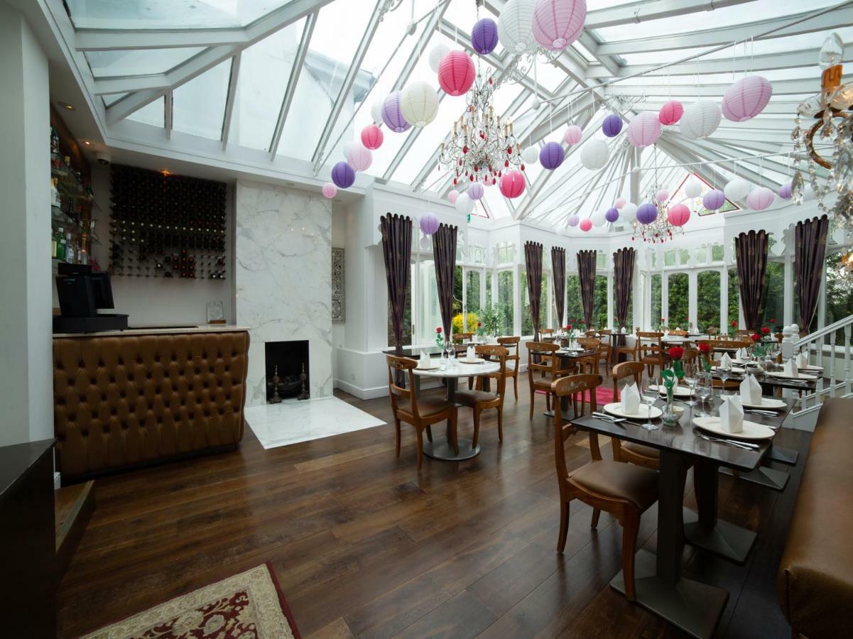 Fines Bayliwick Hotel Bracknell Eksteriør bilde