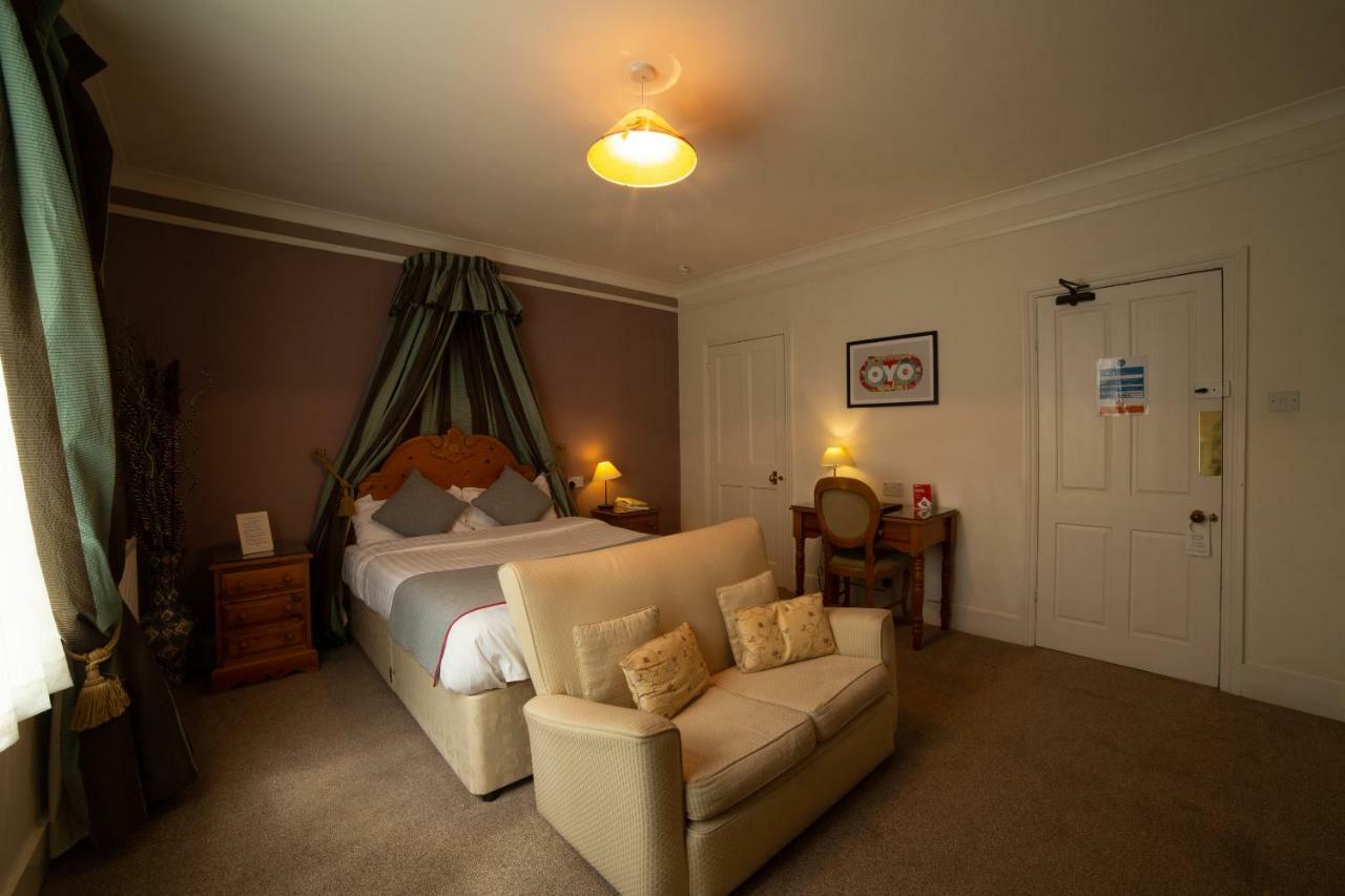 Fines Bayliwick Hotel Bracknell Eksteriør bilde