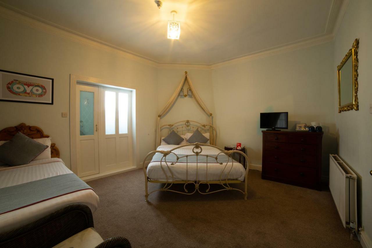 Fines Bayliwick Hotel Bracknell Eksteriør bilde