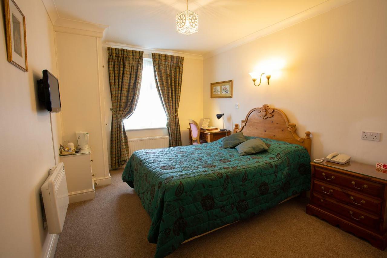 Fines Bayliwick Hotel Bracknell Eksteriør bilde