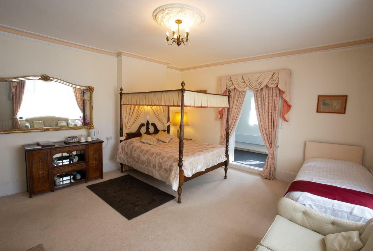 Fines Bayliwick Hotel Bracknell Eksteriør bilde